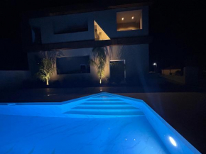 X luxury suites